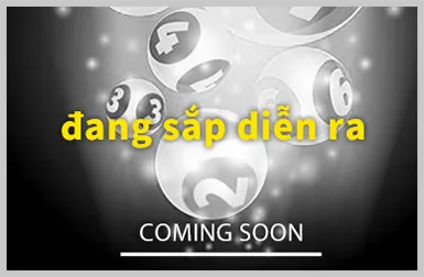 Người chơi đang nghiên cứu và chọn lựa slot game